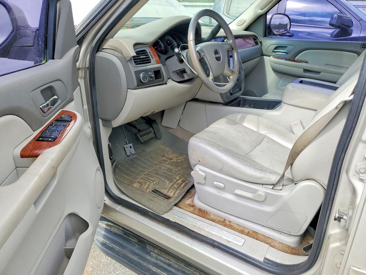 GMC Yukon C1500