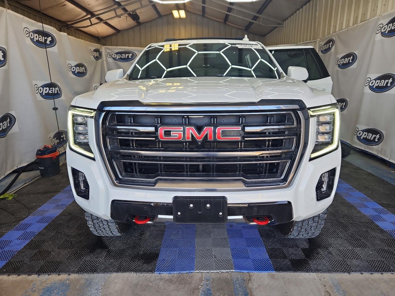 GMC Yukon At4