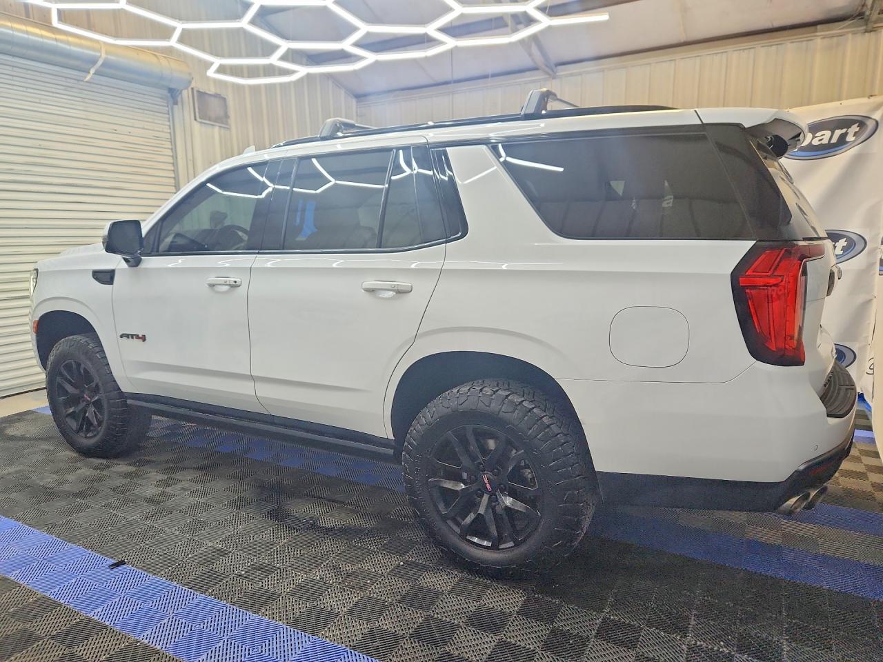 GMC Yukon At4