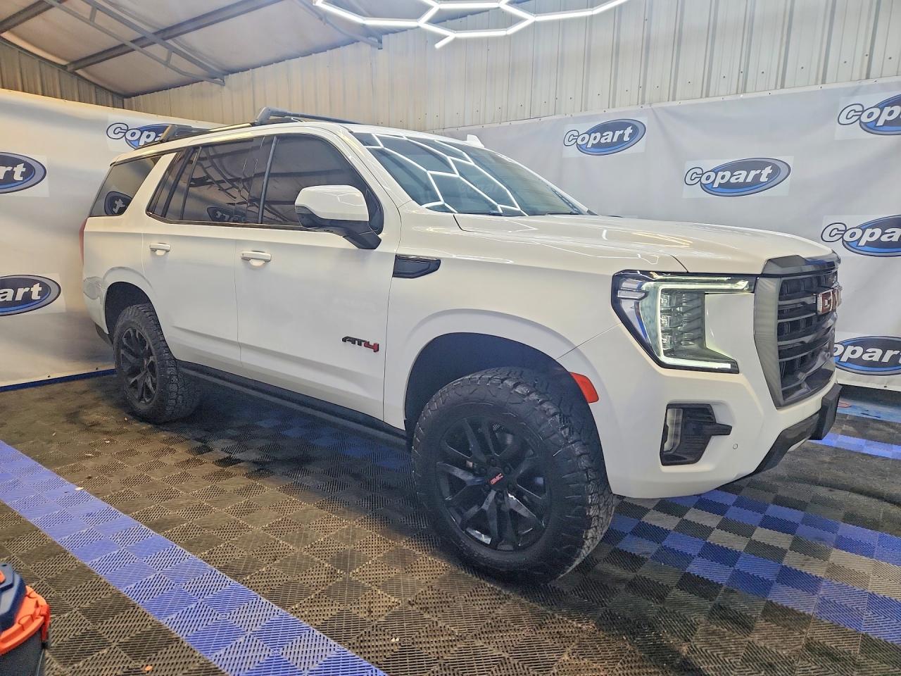 GMC Yukon At4