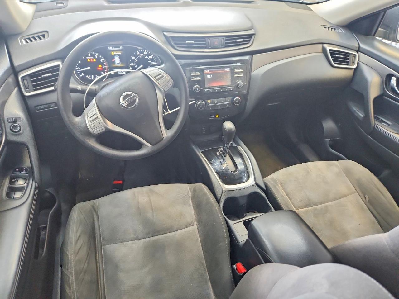 Nissan Rogue S