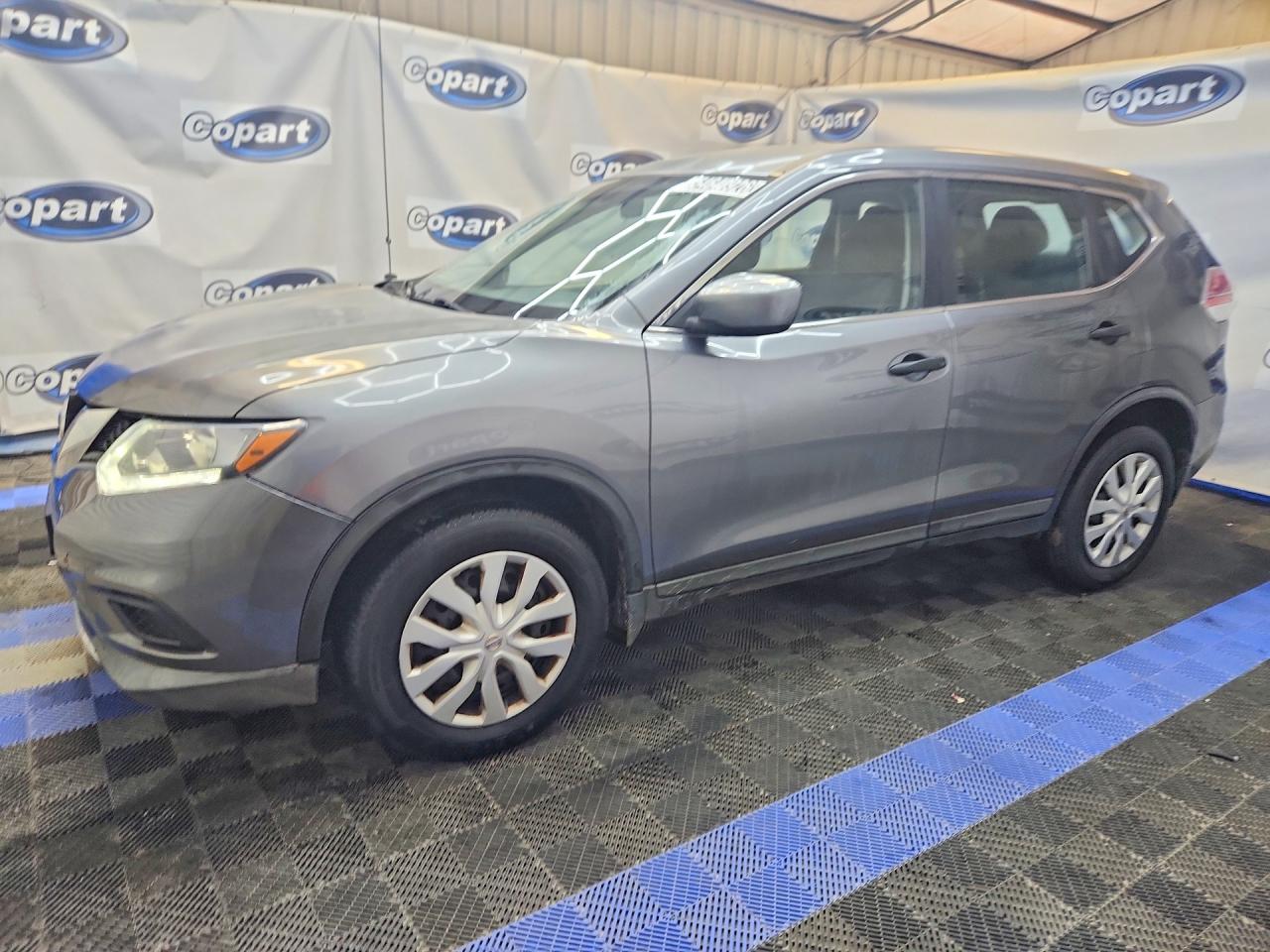 Salvage Nissan Rogue Image