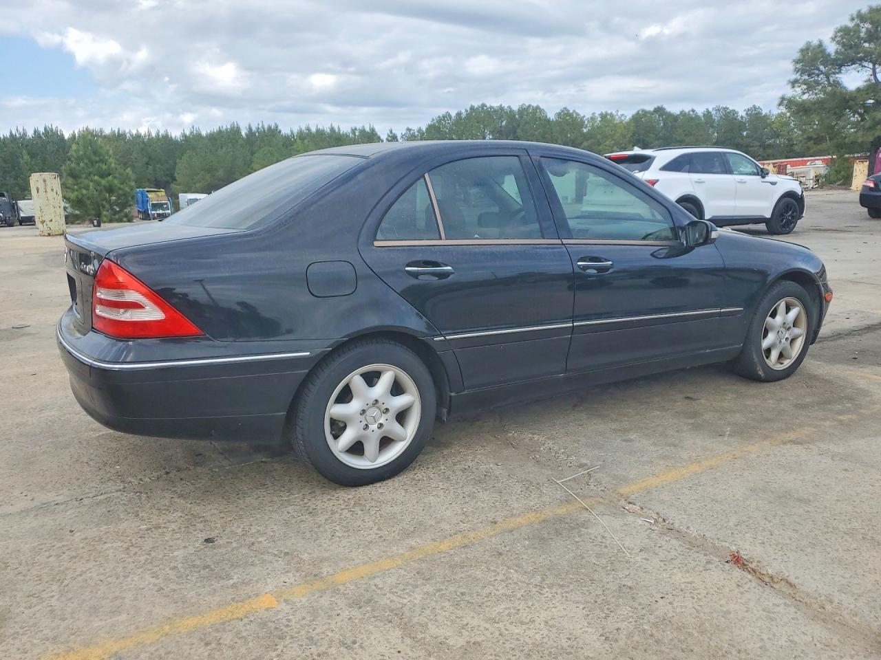 Mercedes-Benz C-Class 240 4matic