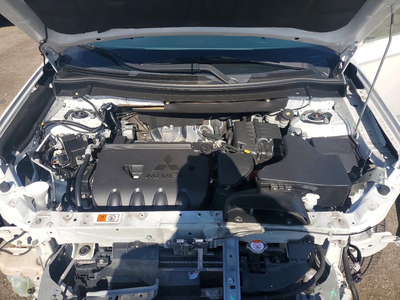 Mitsubishi Outlander Es