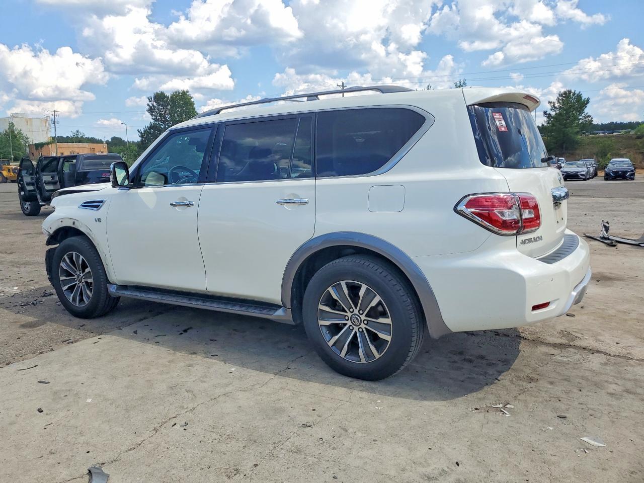 Nissan Armada Sl