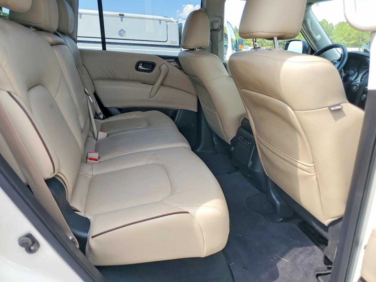 Nissan Armada Sl