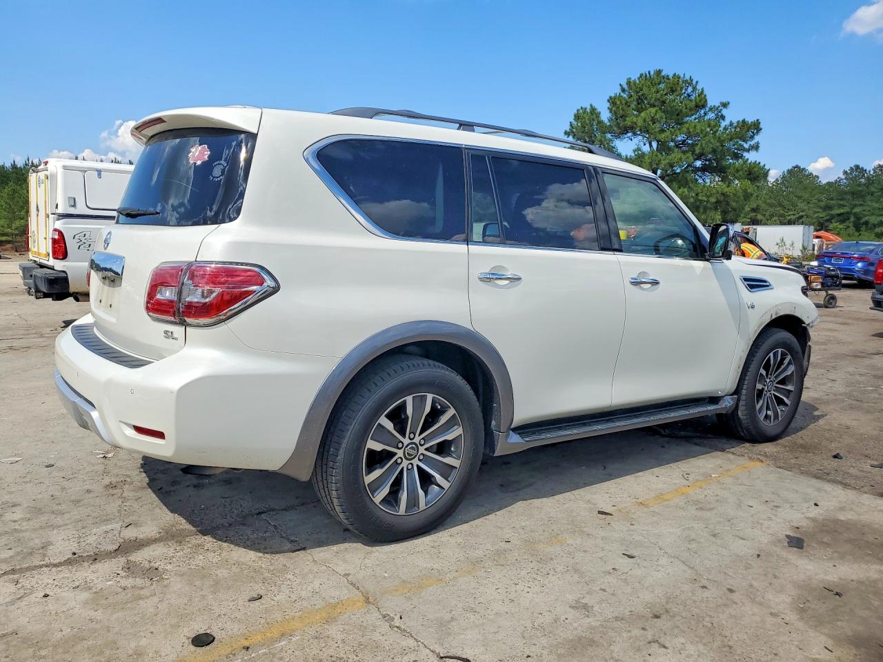 Nissan Armada Sl