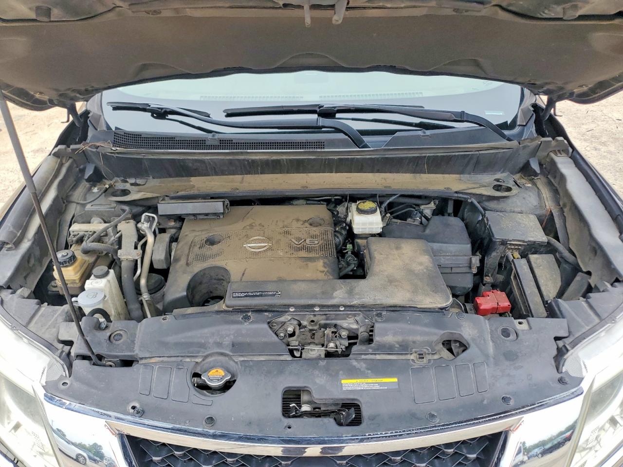 Nissan Pathfinder S