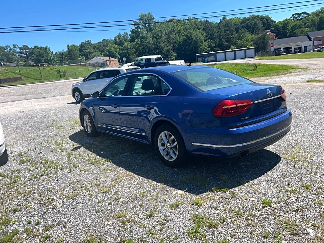 Volkswagen Passat S