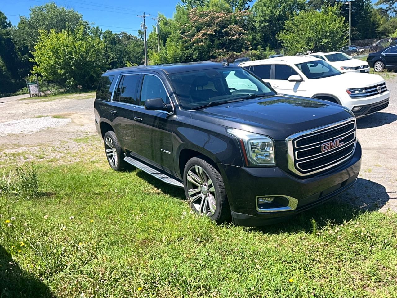 Salvage GMC Yukon Image