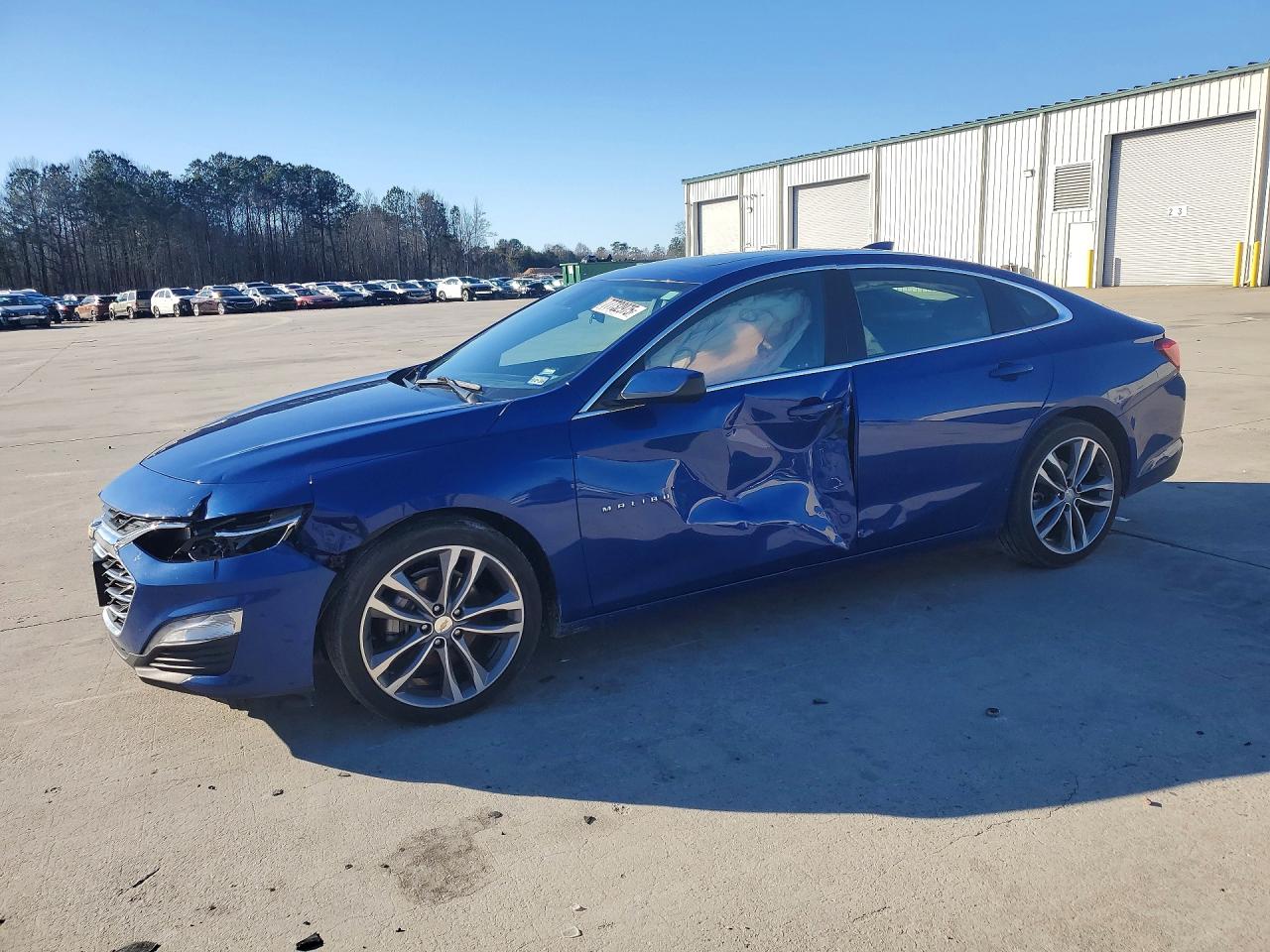 Salvage Chevrolet Malibu Image