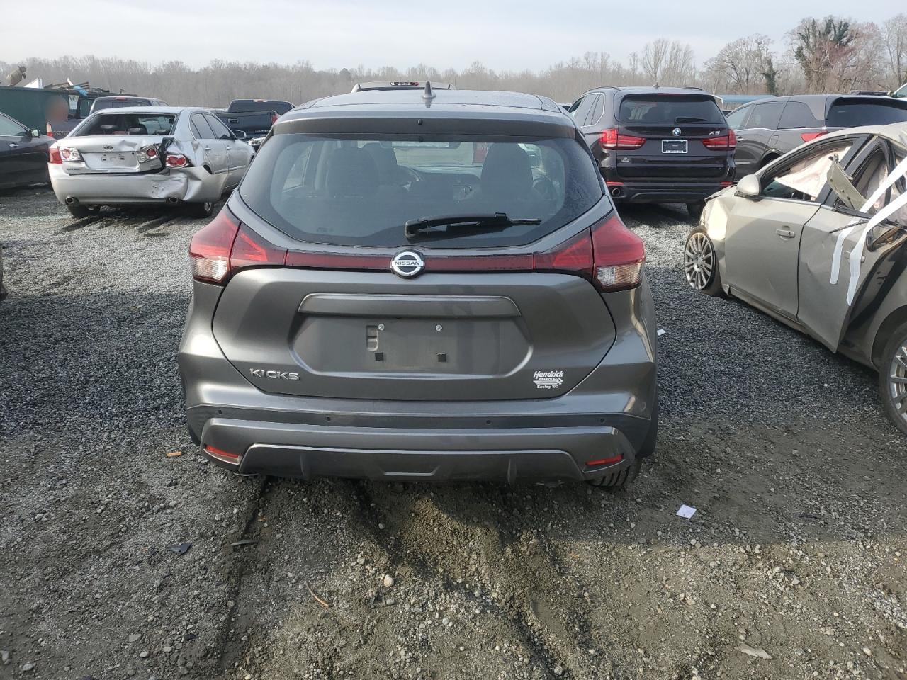 Nissan Kicks S