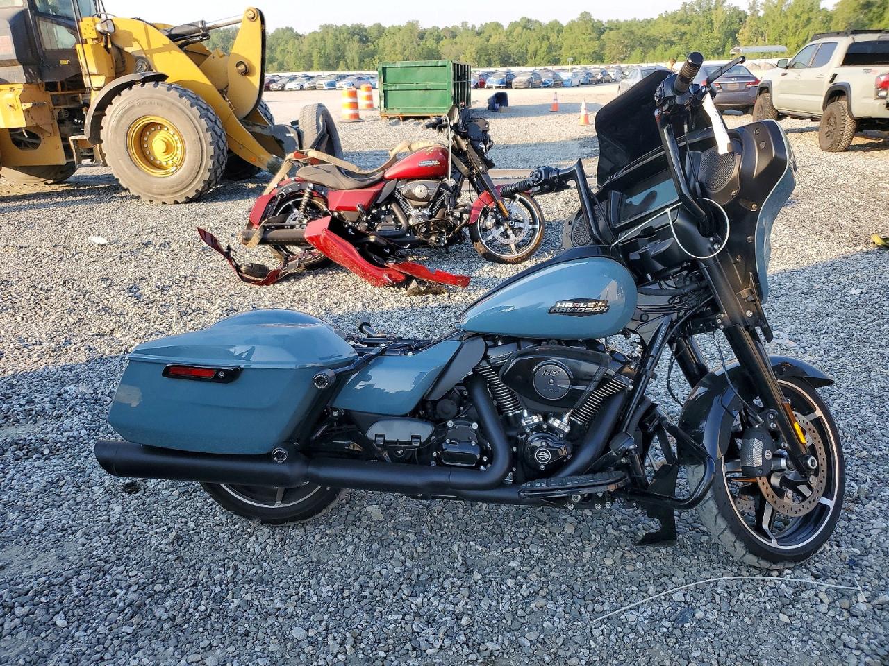 Salvage Harley-Davidson Fl Image