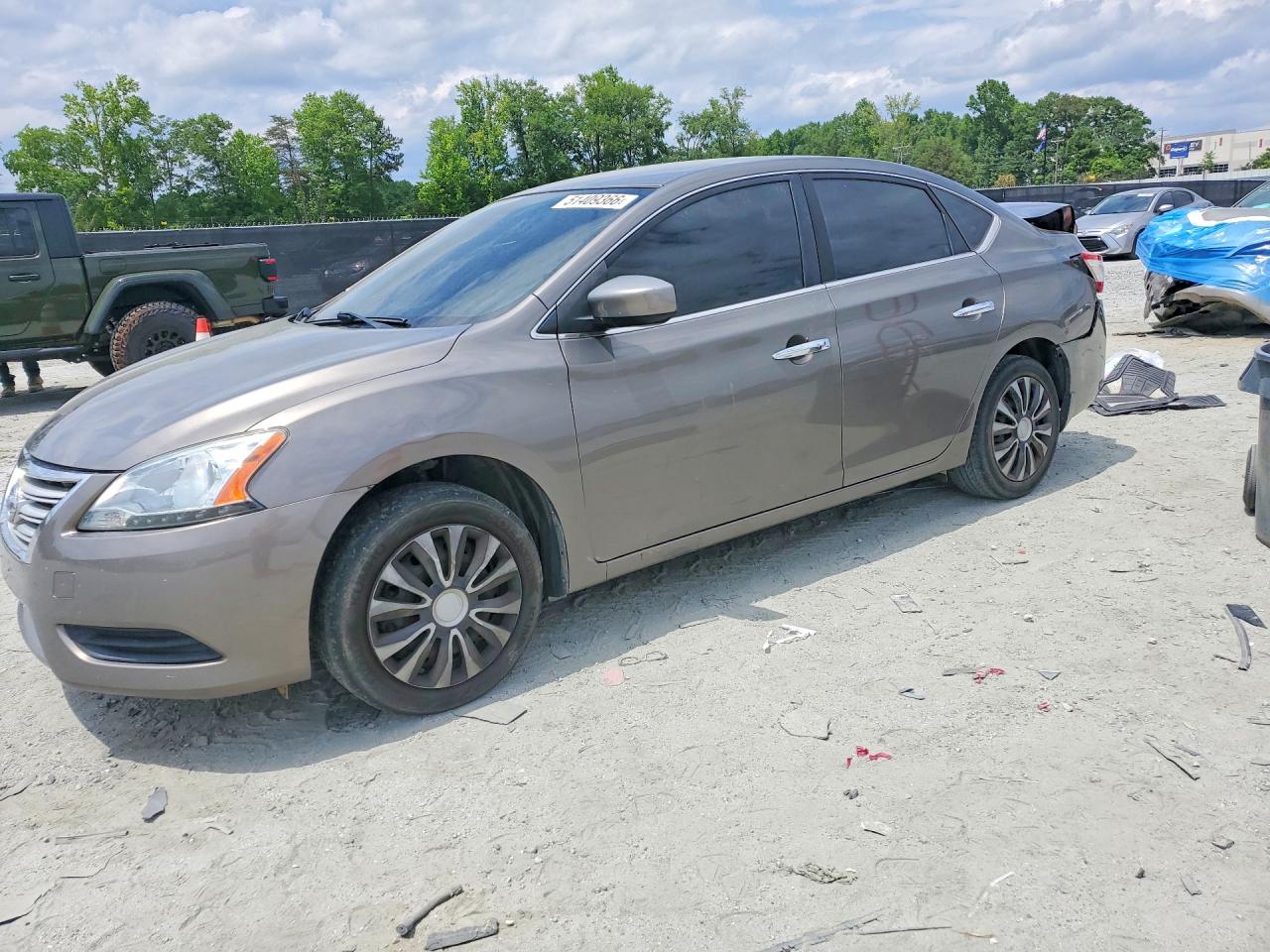 Salvage Nissan Sentra Image