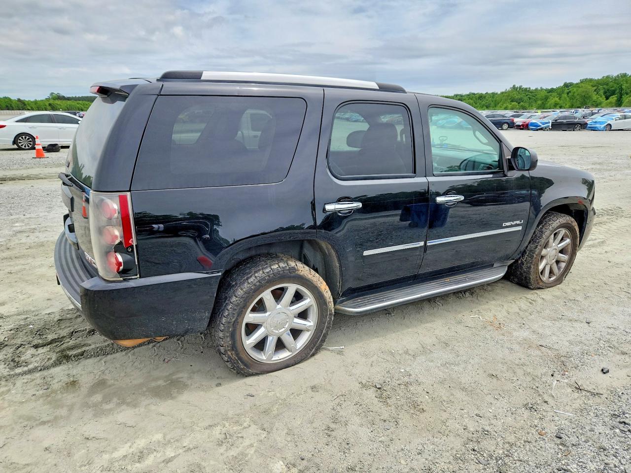 GMC Yukon Denali