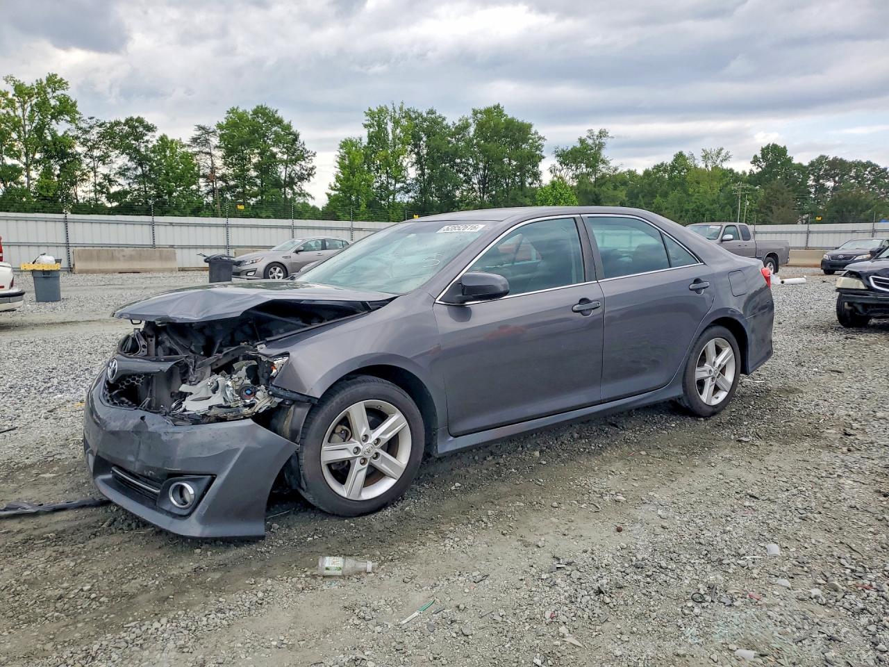 Salvage Toyota Camry Image