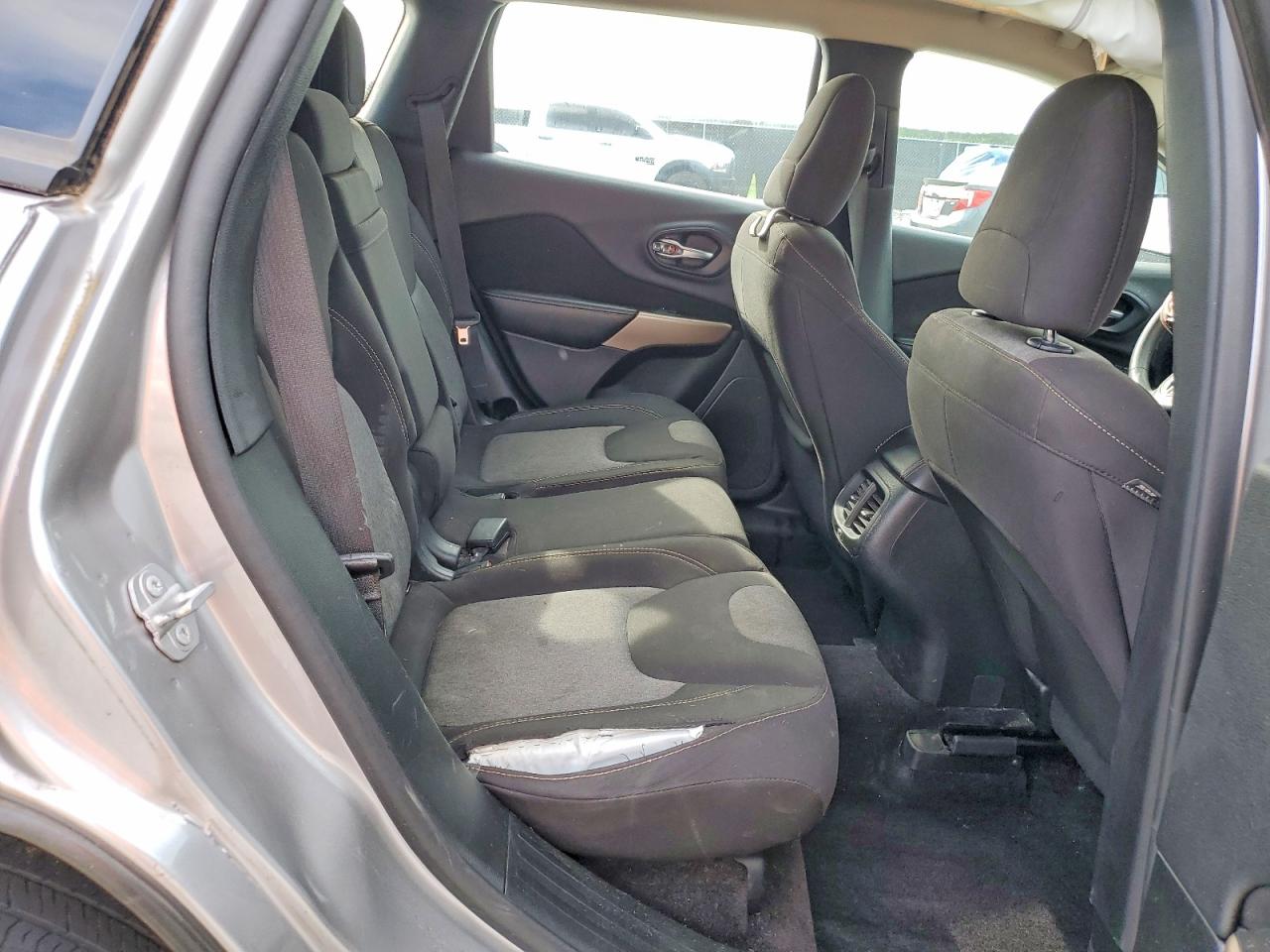 Jeep Cherokee Sport