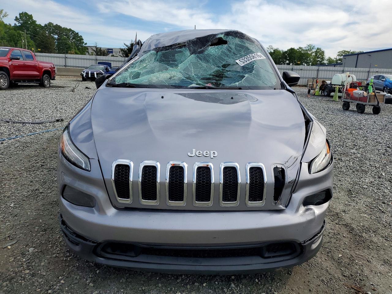 Jeep Cherokee Sport