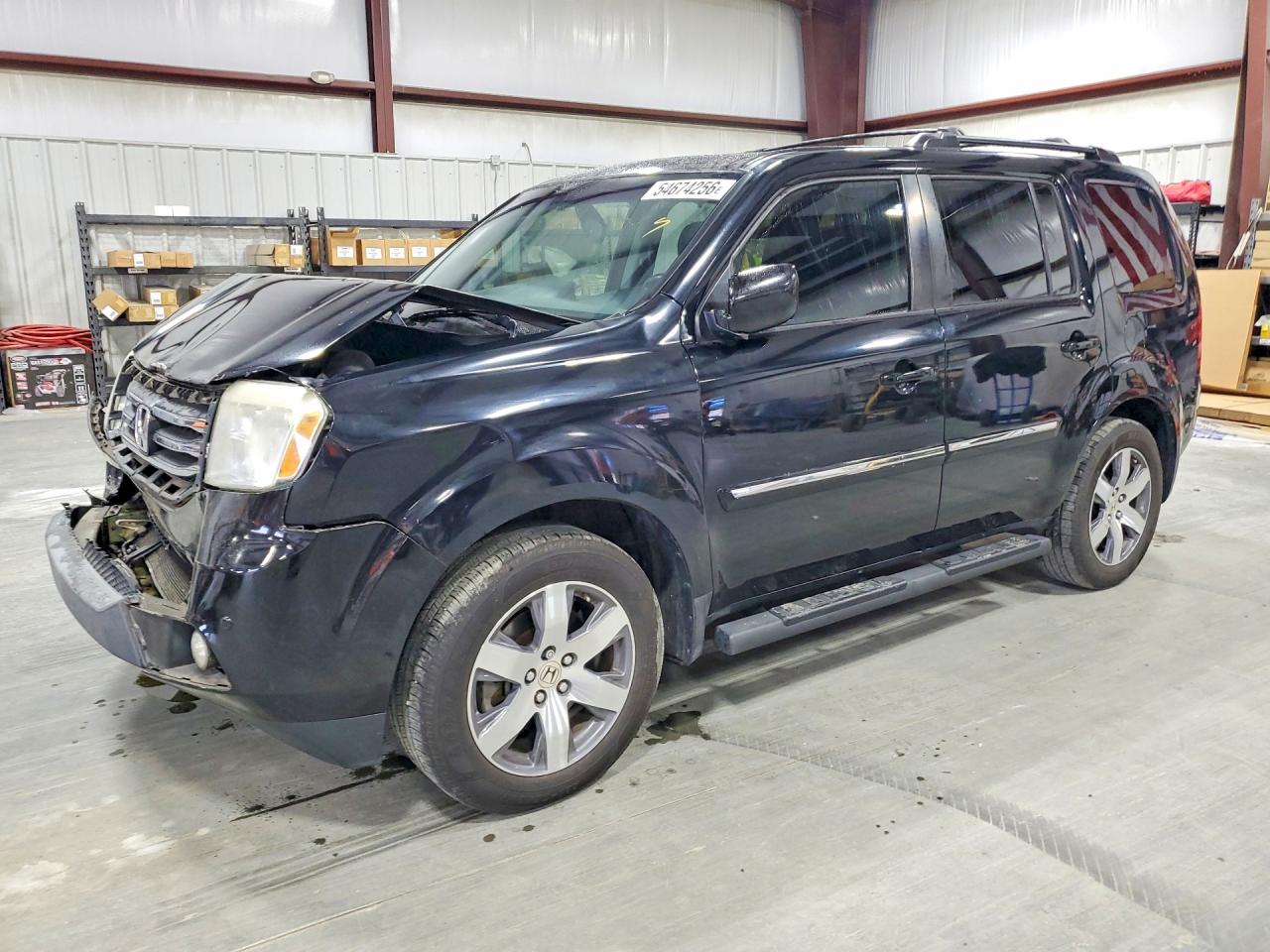 Salvage Honda Pilot Image