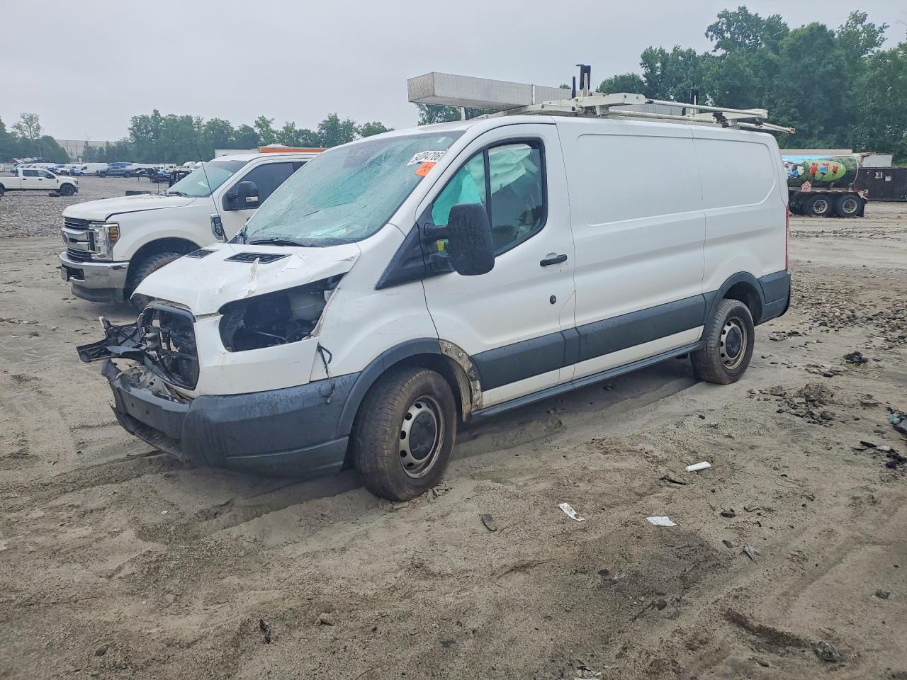 Salvage Ford Transit Image