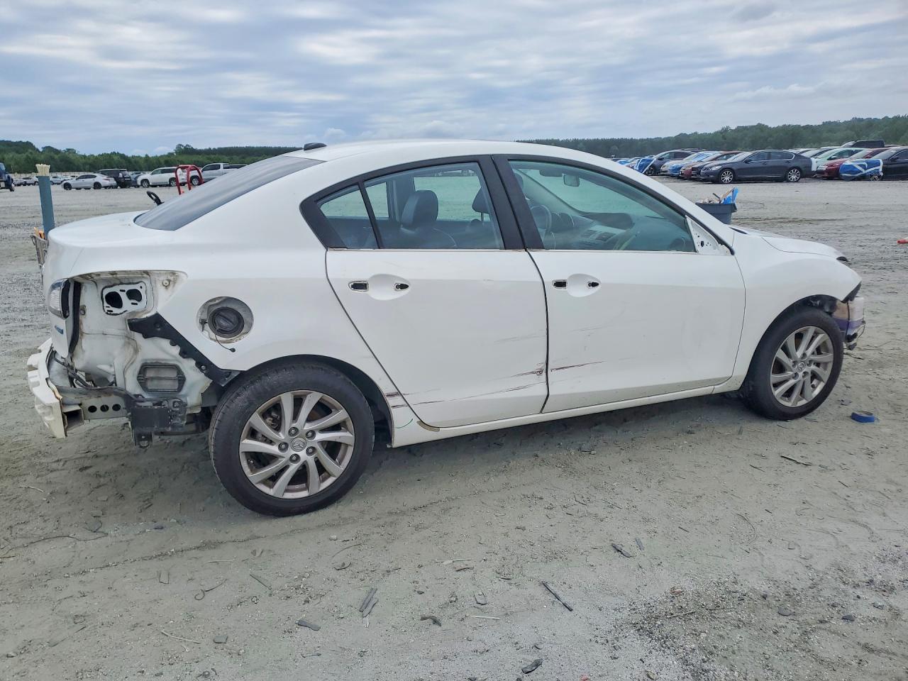 Mazda 3 I