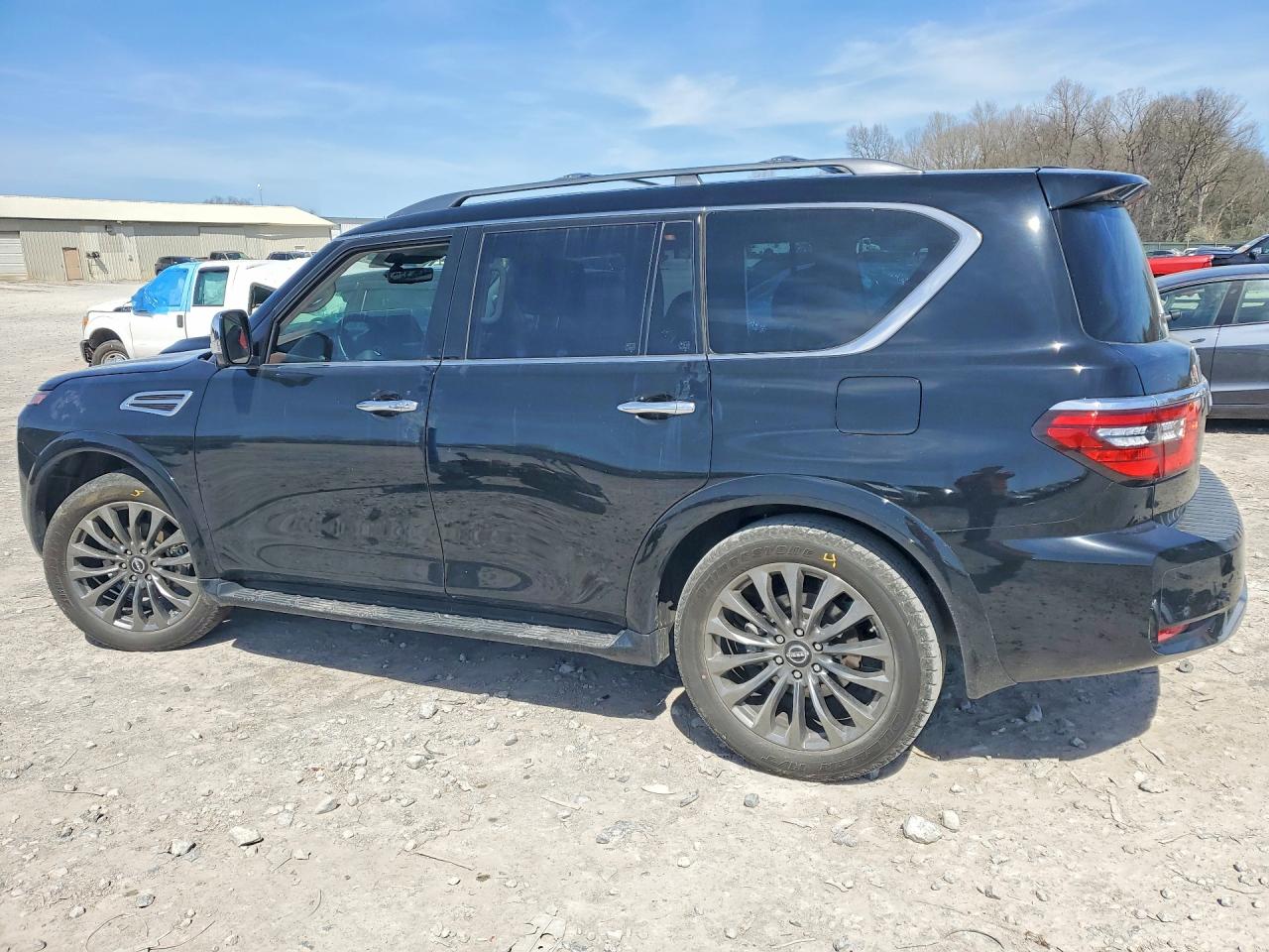 Nissan Armada Platinum