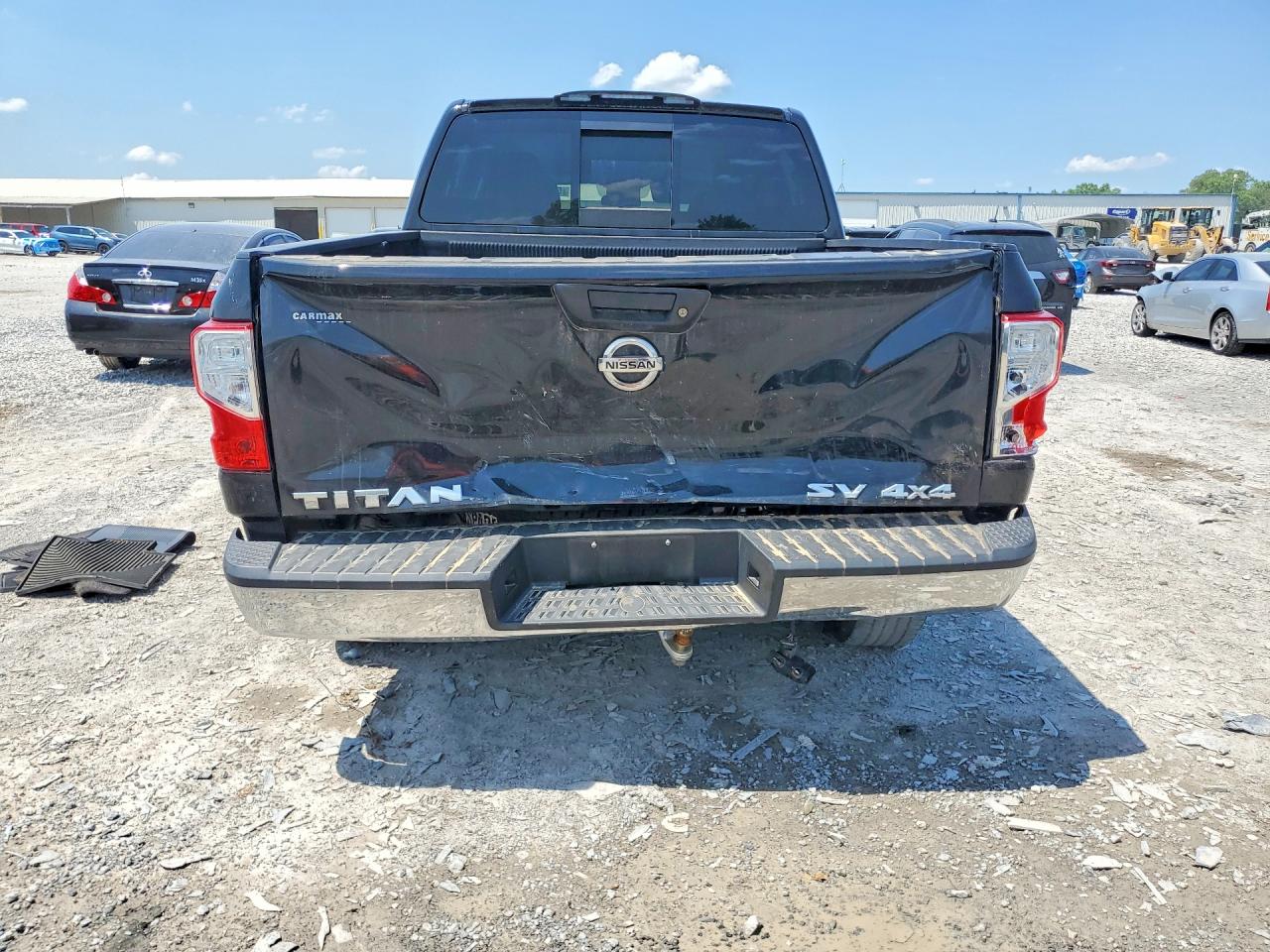 Nissan Titan S