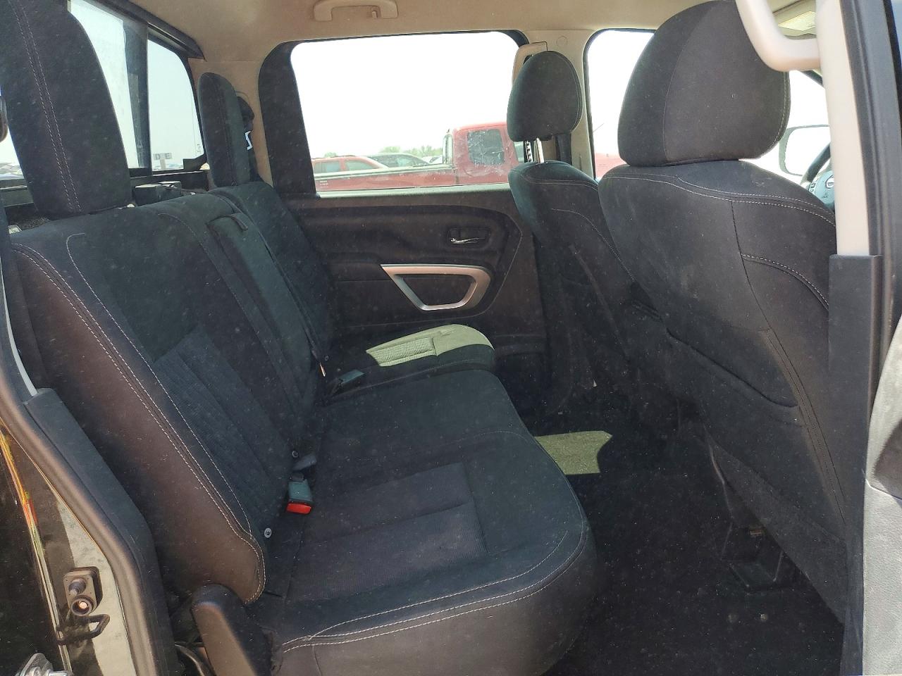 Nissan Titan S