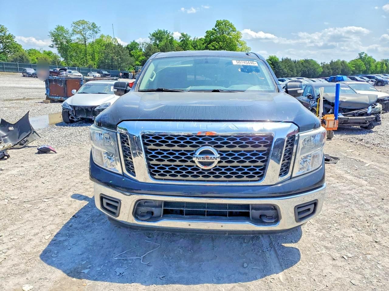 Nissan Titan S