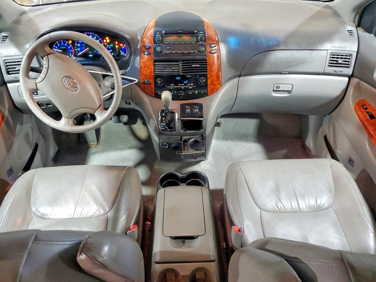 Toyota Sienna Xle