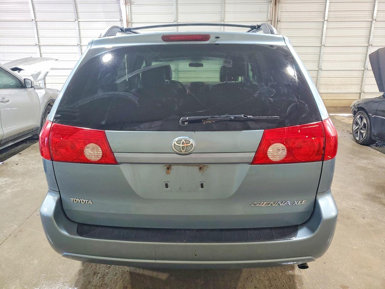 Toyota Sienna Xle
