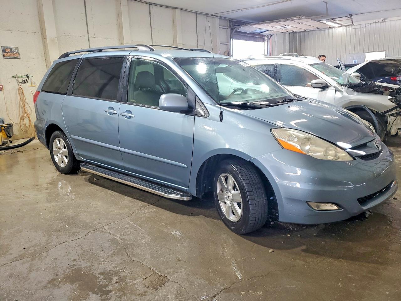 Toyota Sienna Xle