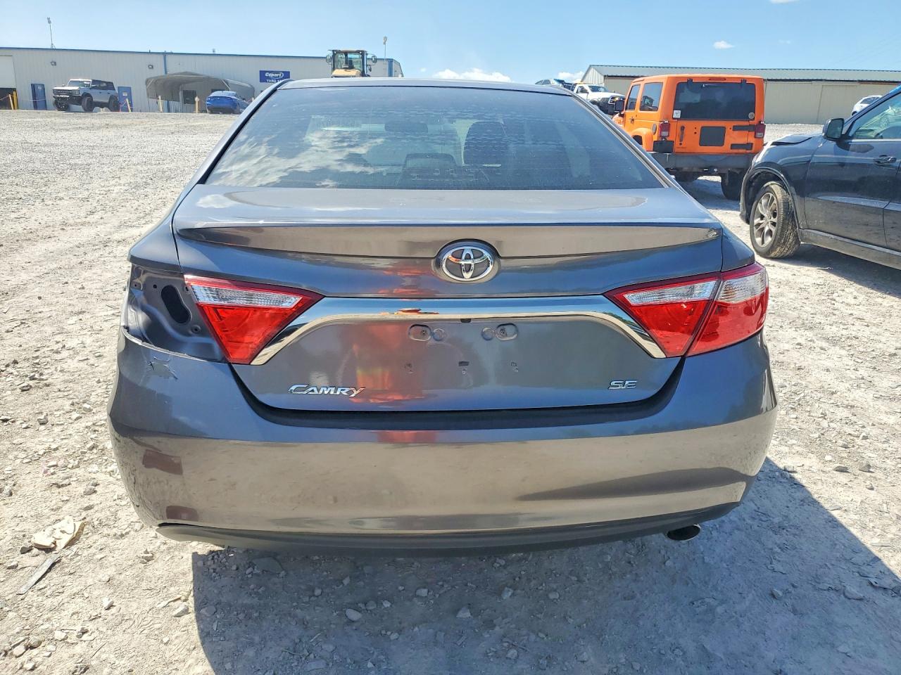 Toyota Camry Se