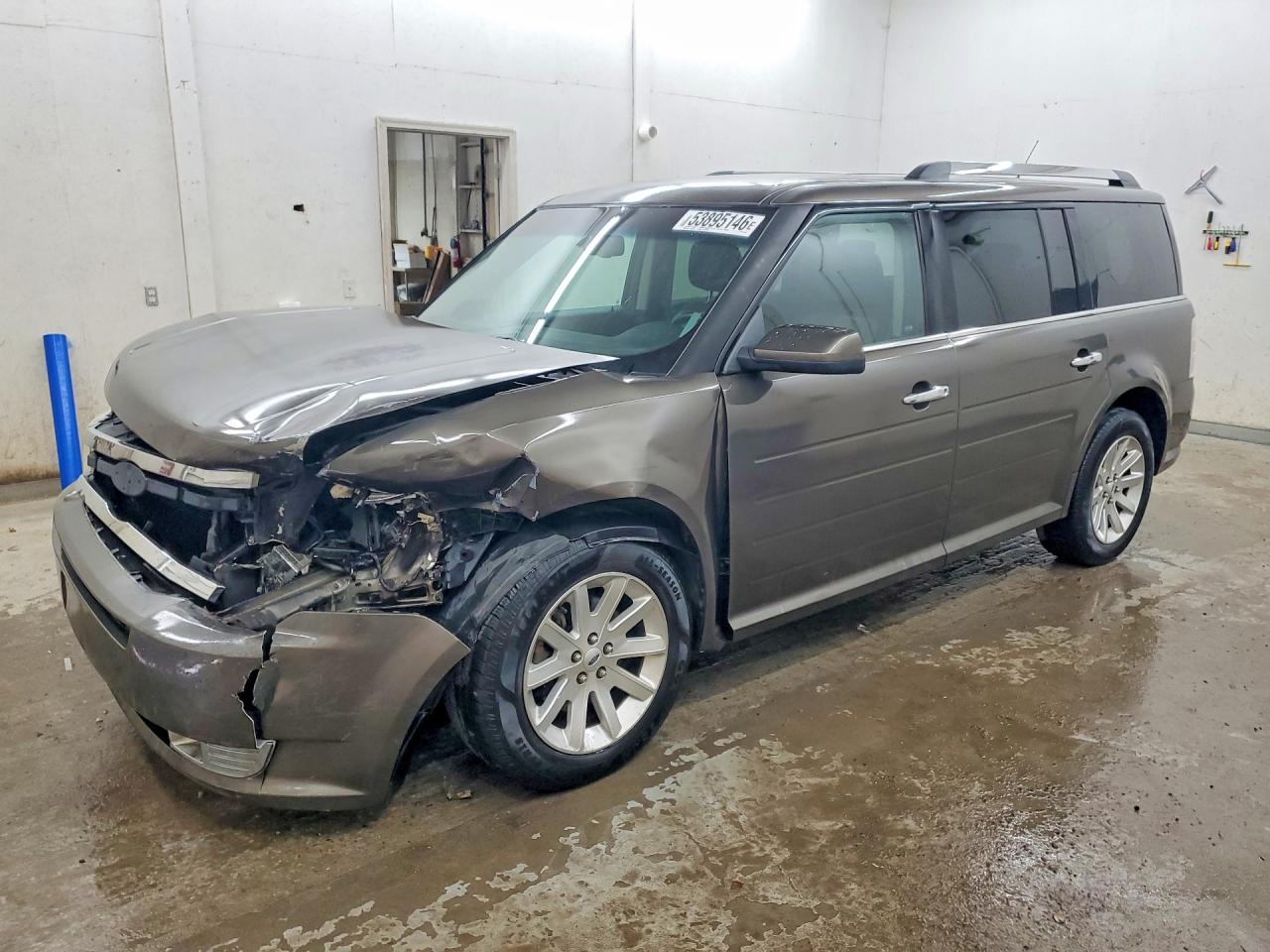 Salvage Ford Flex Image