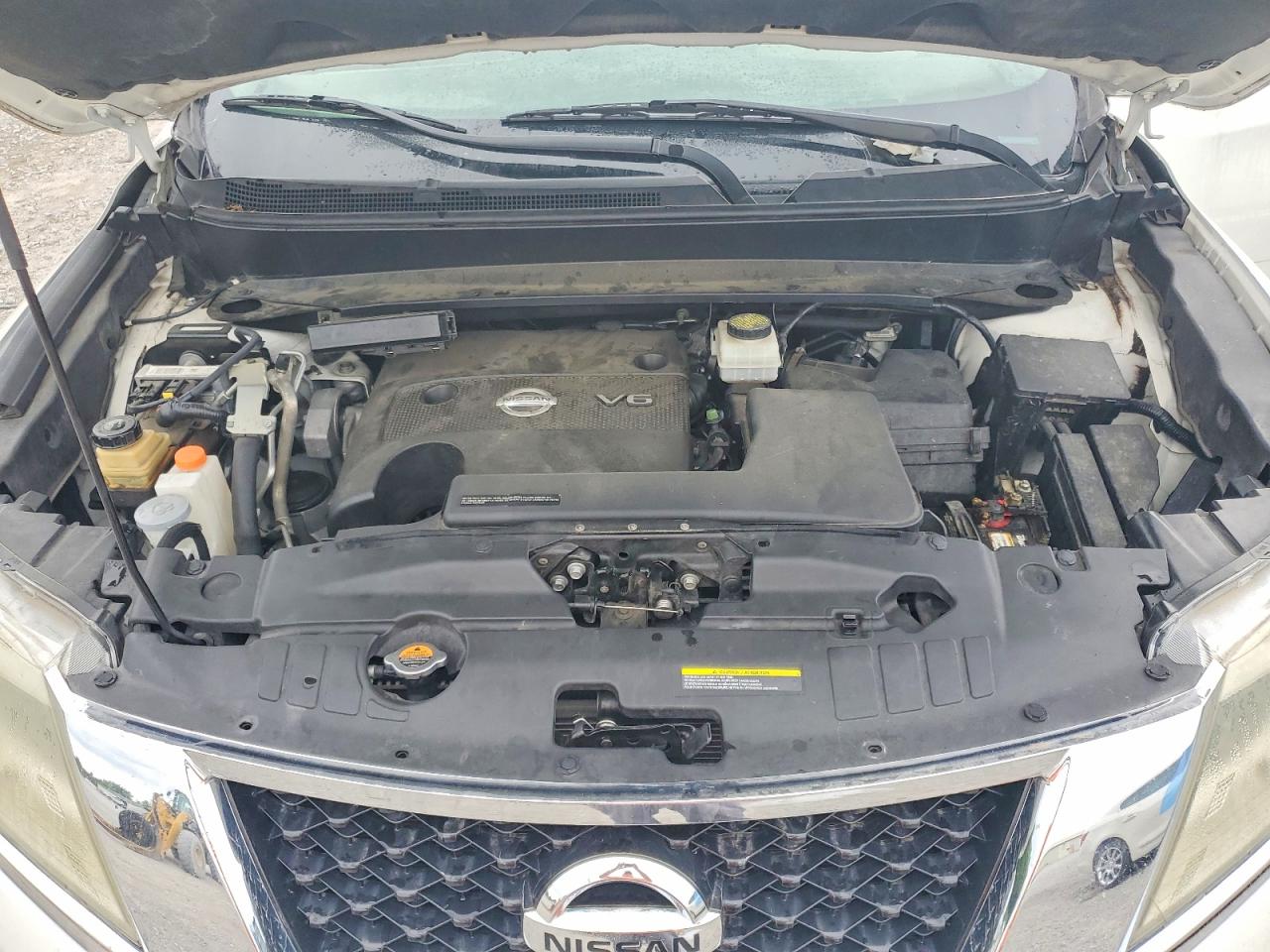 Nissan Pathfinder S