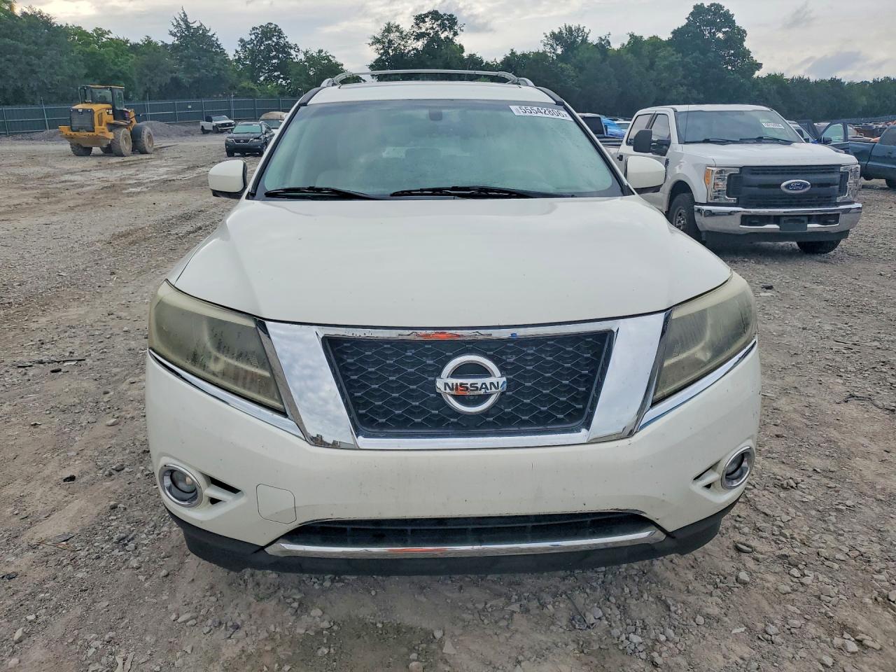 Nissan Pathfinder S