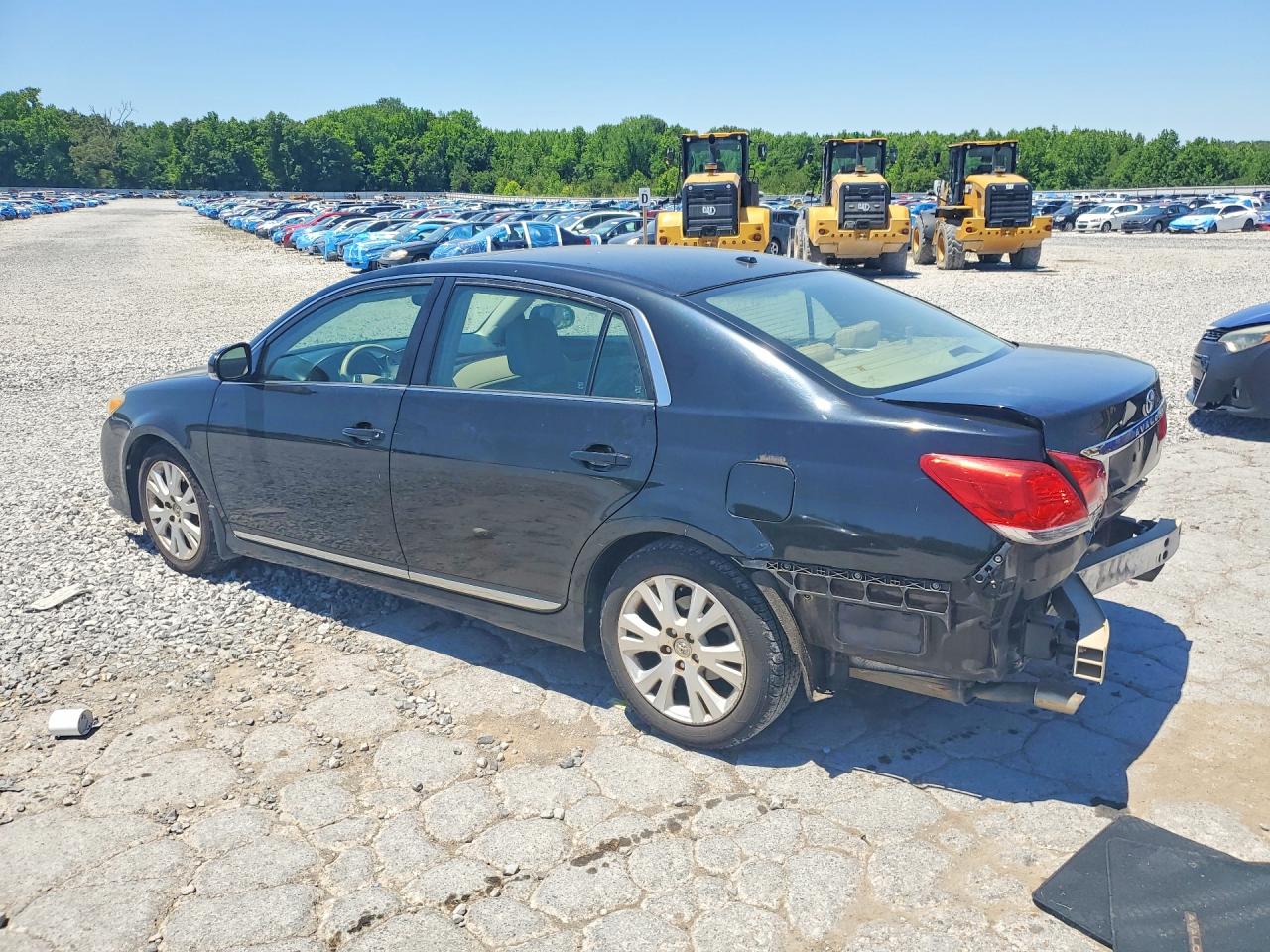 Toyota Avalon Base