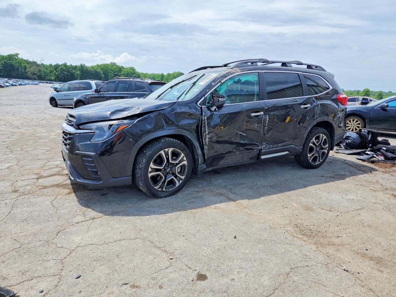 Salvage Subaru Ascent Image