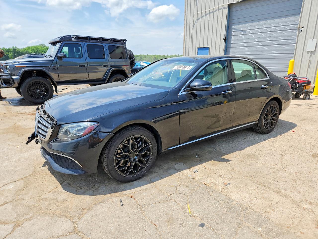 Salvage Mercedes-Benz E-Class Image