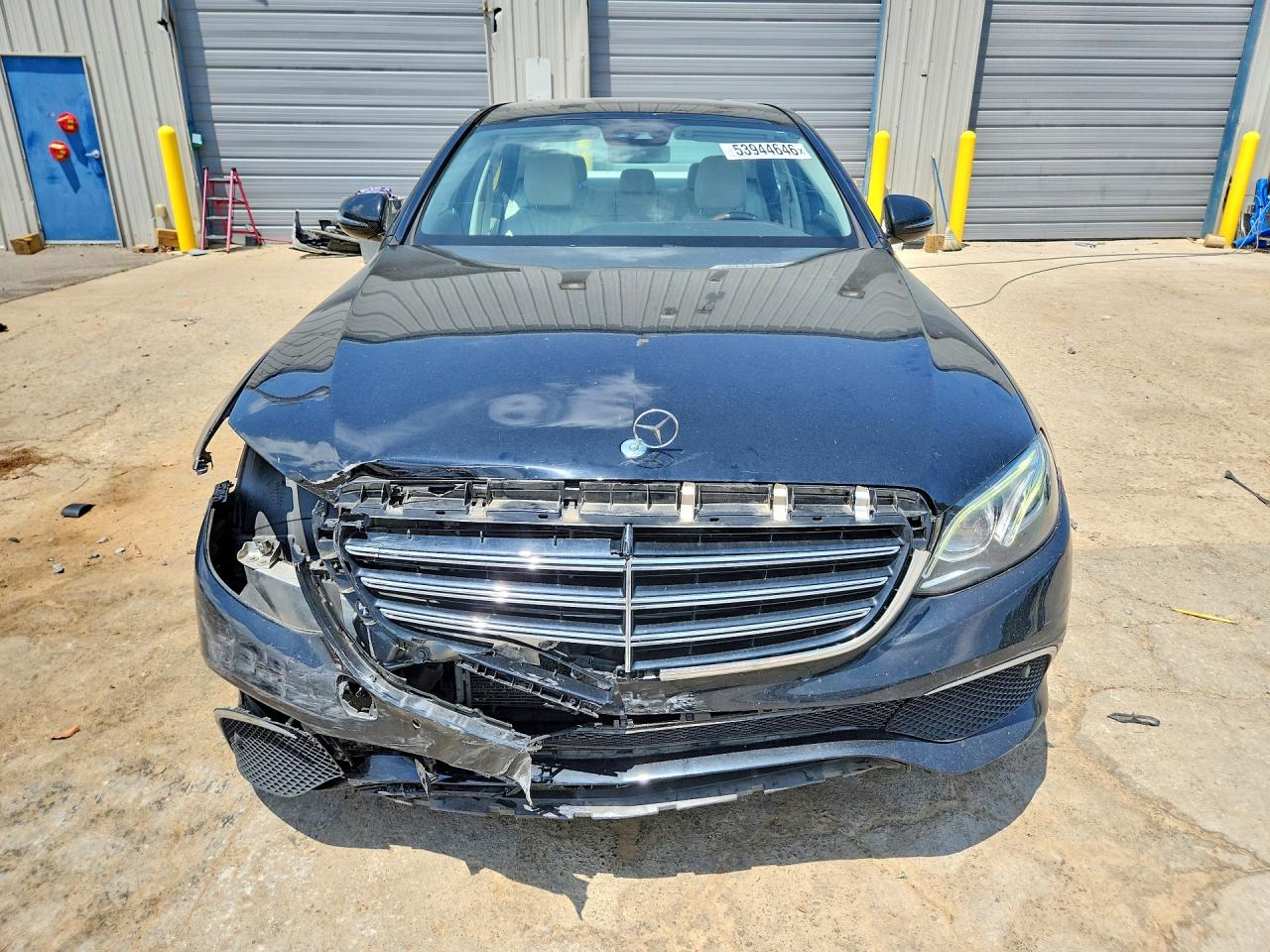Mercedes-Benz E-Class 300