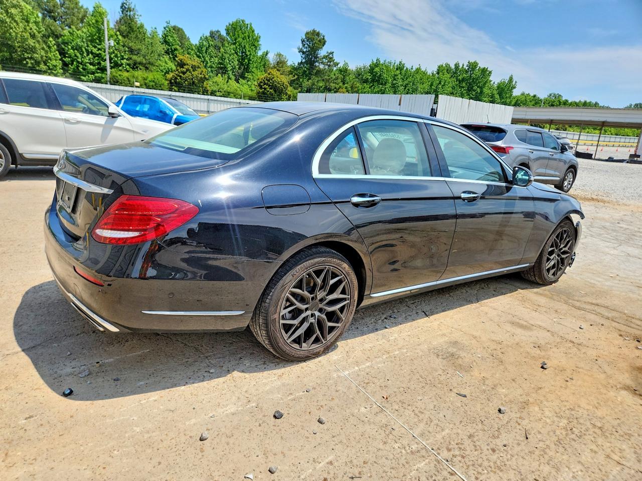 Mercedes-Benz E-Class 300