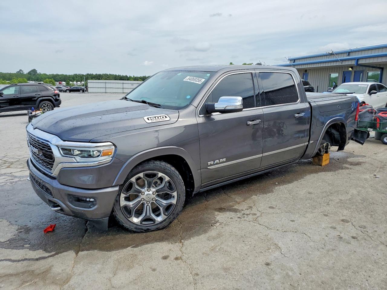 Salvage Ram 1500 Image