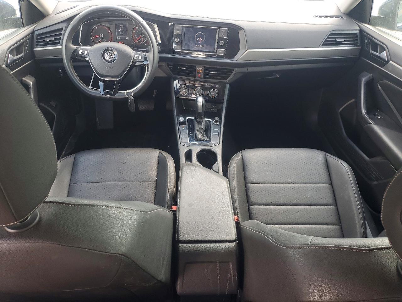 Volkswagen Jetta S