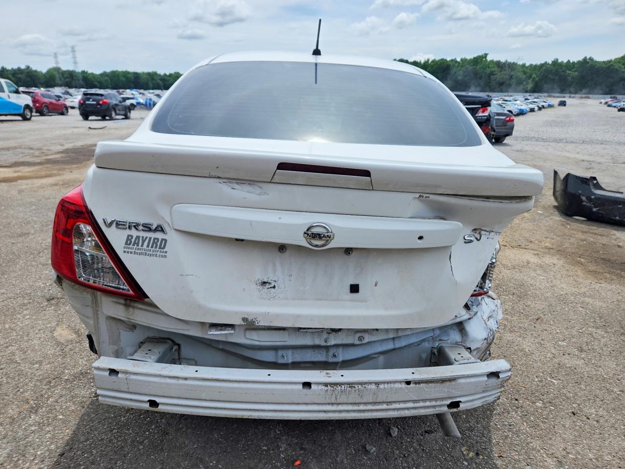 Nissan Versa Sv