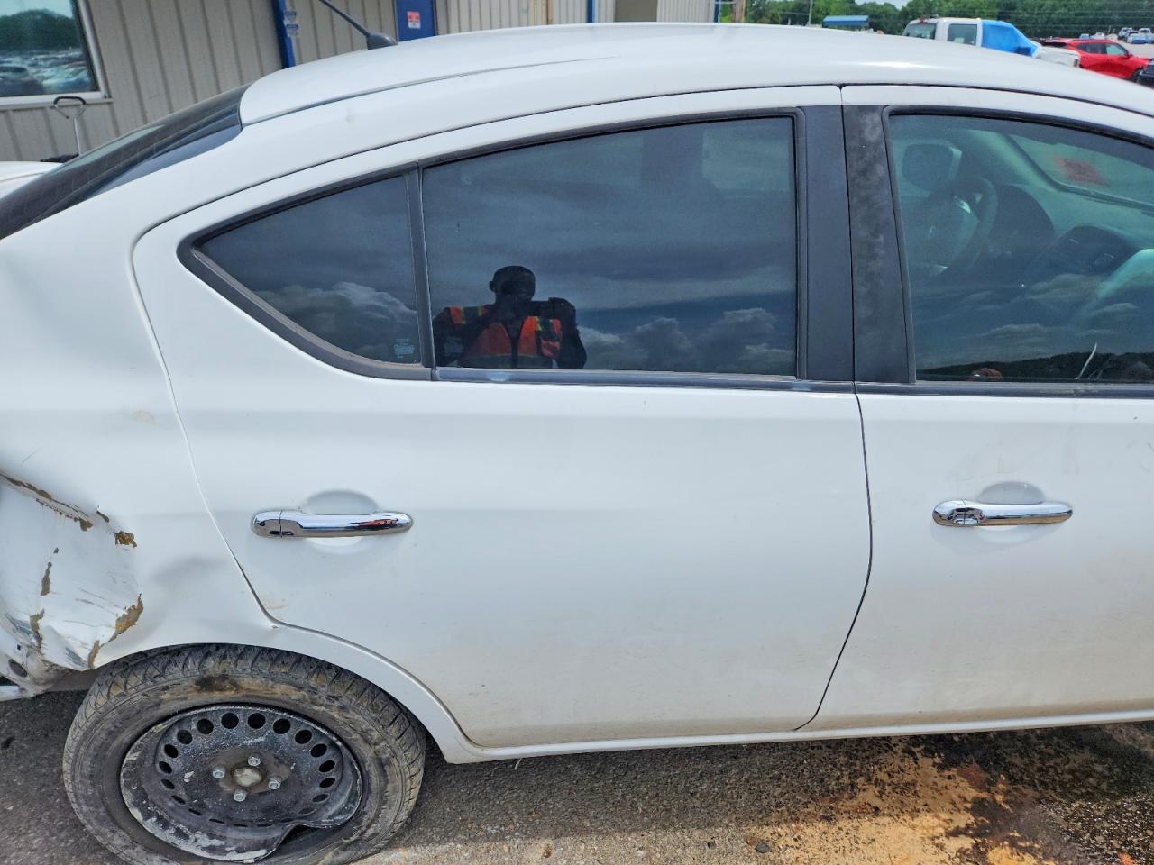 Nissan Versa Sv