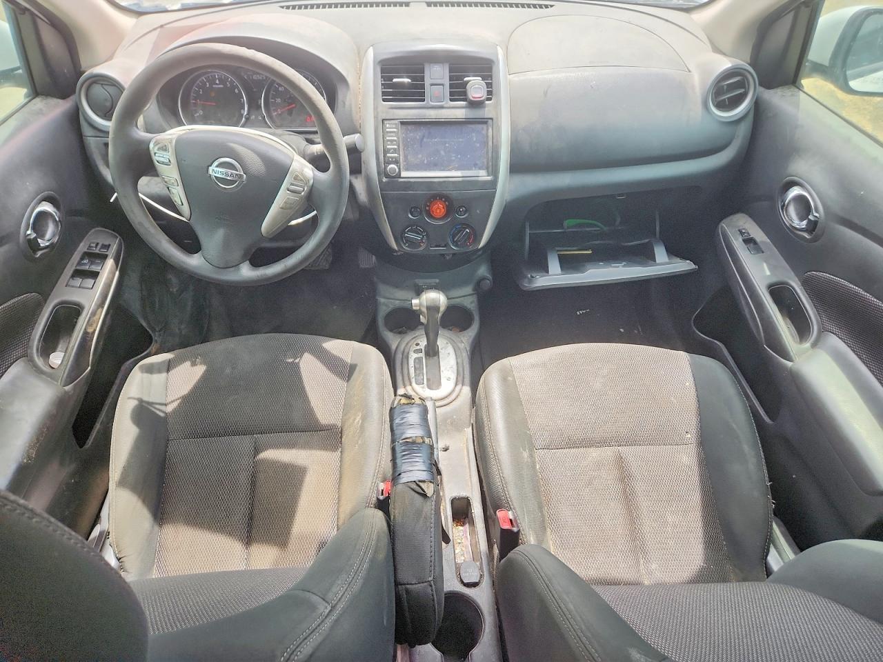 Nissan Versa Sv