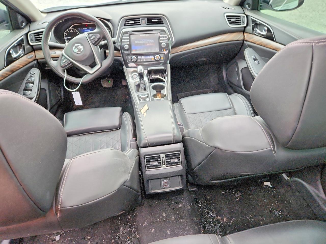 Nissan Maxima Platinum