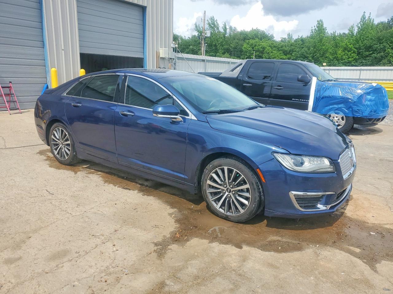 Lincoln MKZ Premiere