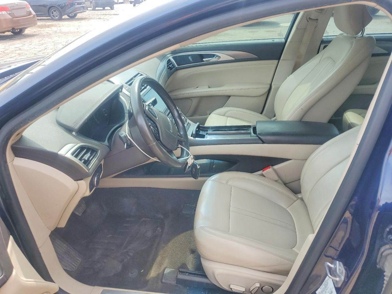 Lincoln MKZ Premiere