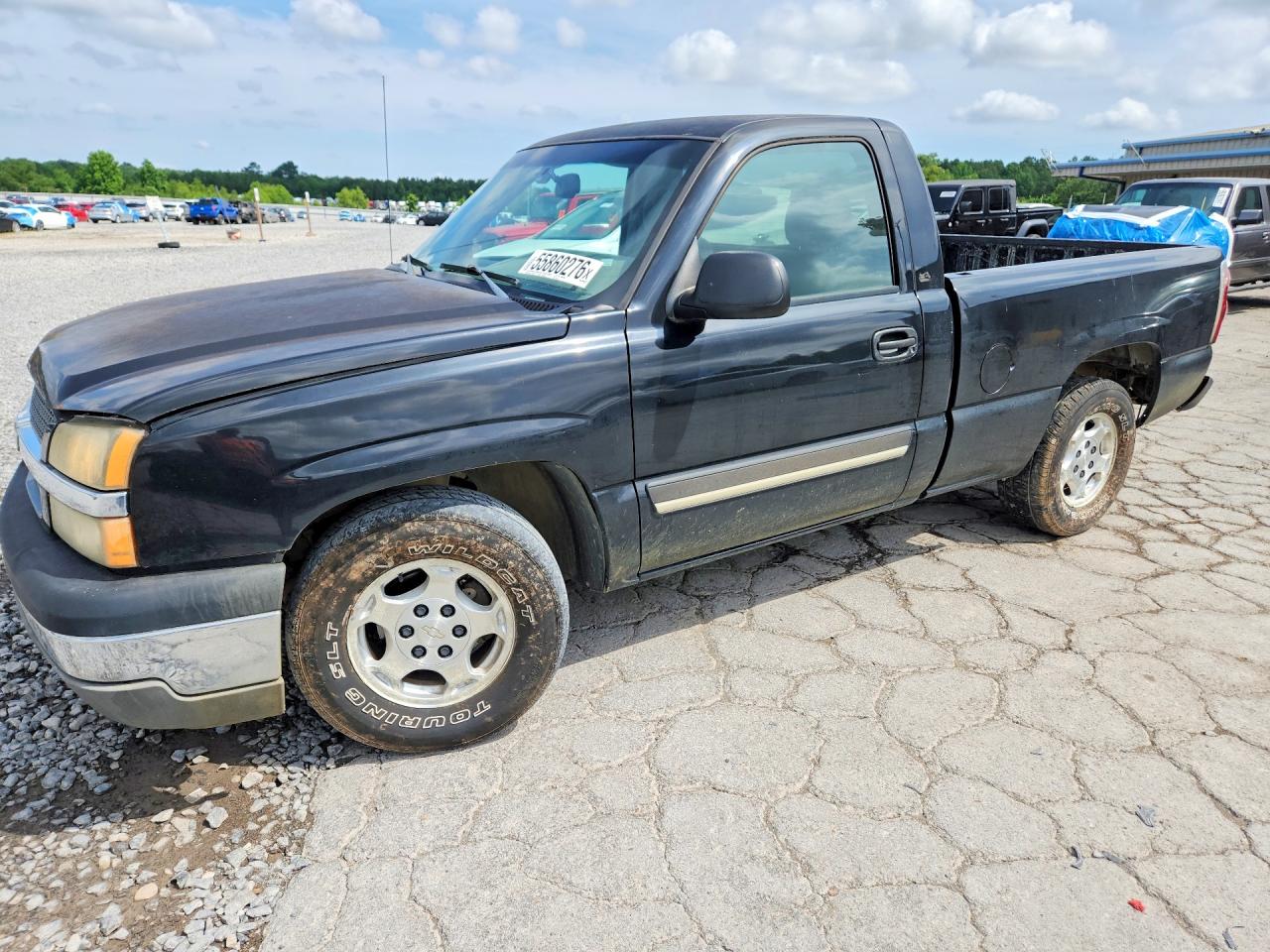 Salvage Chevrolet Silverado Image